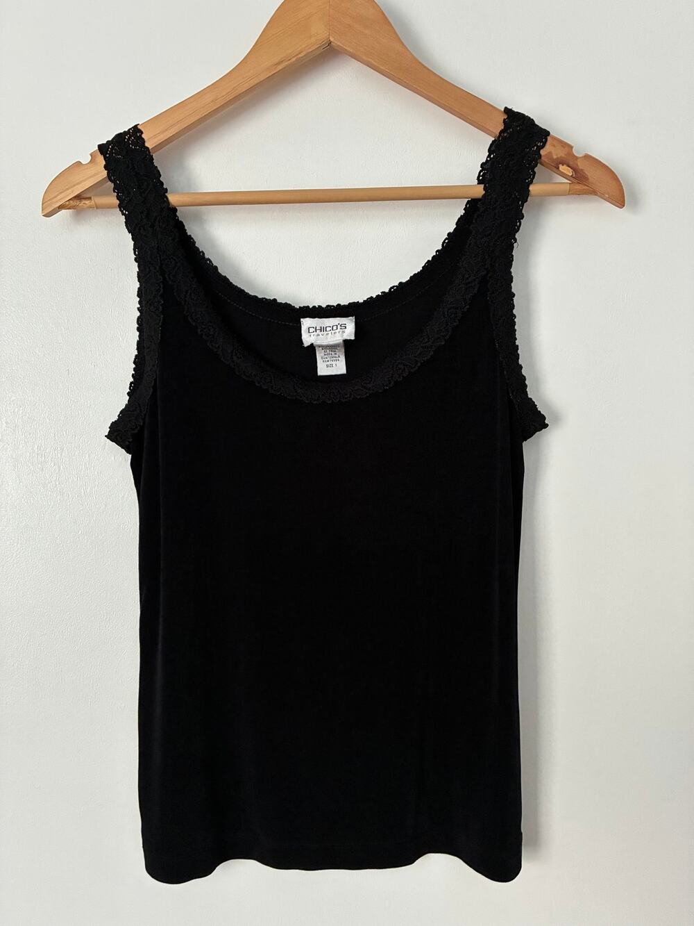 Chico's Black Stretchy Scoop Neck Lace Trim Tank Coquette Basic Size Medium